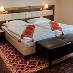 Hotel Kristaly Imperial 4*
