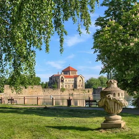 Kristály Imperial Tata