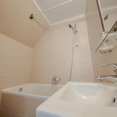 Kristály Imperial Szálloda