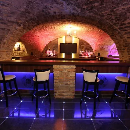 Kristály Imperial Szálloda