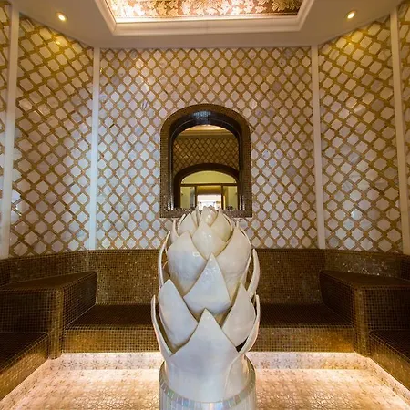 Отель Kristaly Imperial Тата