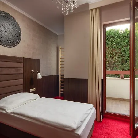 Kristaly Imperial Otel 4*