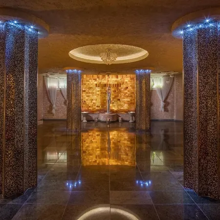 Kristály Imperial Tata