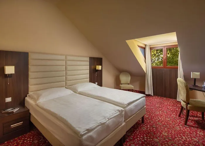 Kristaly Imperial Hotel 4*