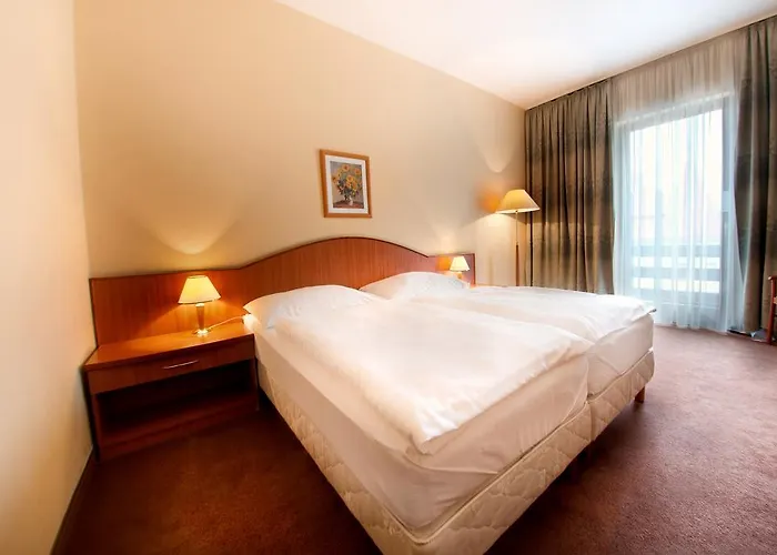 Kristaly Imperial Hotel