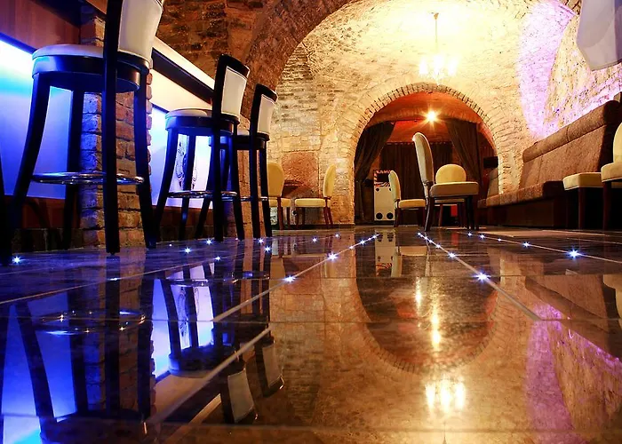 Hotel Kristaly Imperial Tata