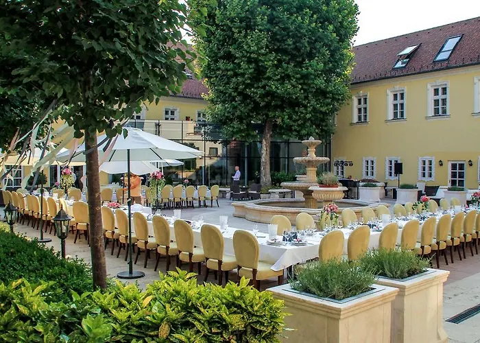 Kristaly Imperial Hotel 4*