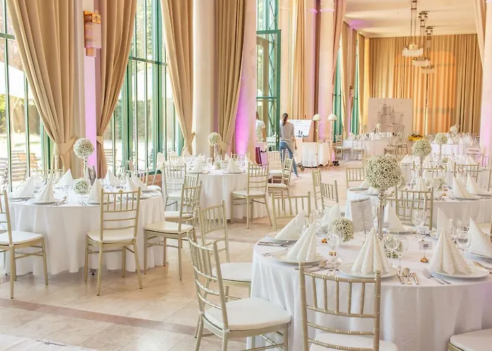 Kristaly Imperial Hotel