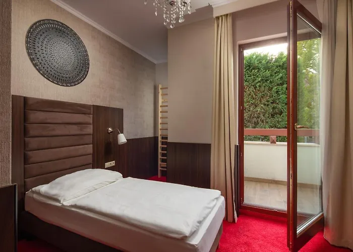 Kristaly Imperial Hotel 4*