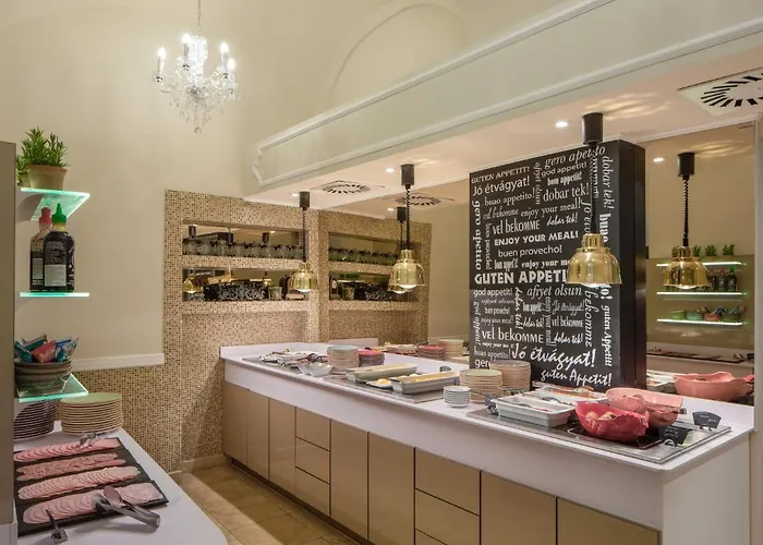 Kristaly Imperial Hotel 4*